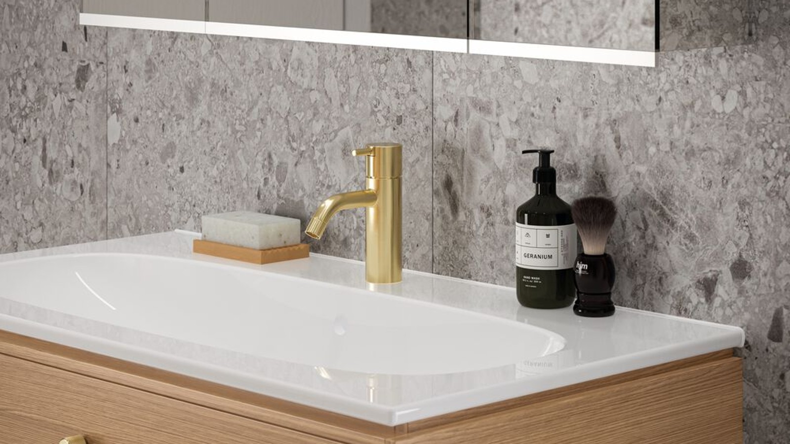 IDO Sense Art -pesuallas kultaisella hanalla IDO Sense Art -pesuallas kultaisella hanalla