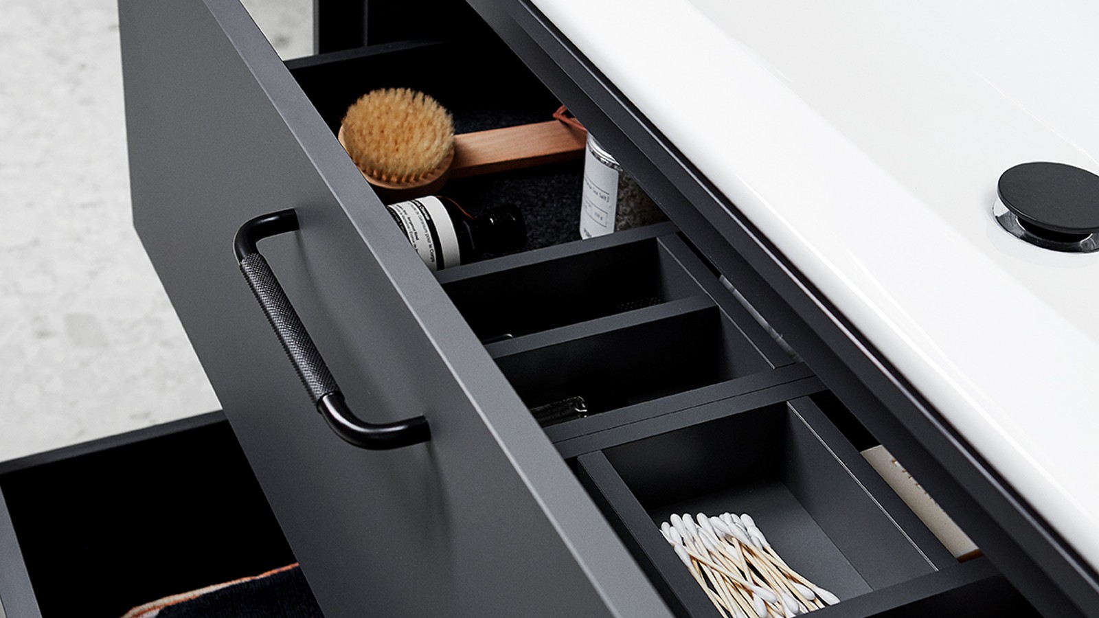 Näppärät laatikonjakajat tuovat lisää tilaa ja siisteyttä Näppärät laatikonjakajat tuovat lisää tilaa ja siisteyttä