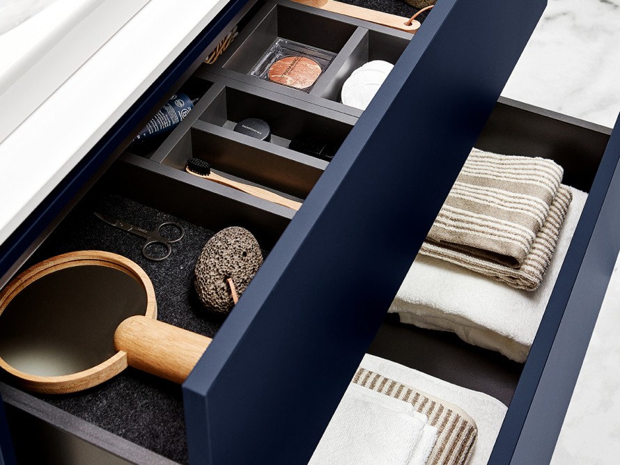 Laatikonjakajat ovat kätevä tapa organisoida laatikon sisältöä Laatikonjakajat ovat kätevä tapa organisoida laatikon sisältöä