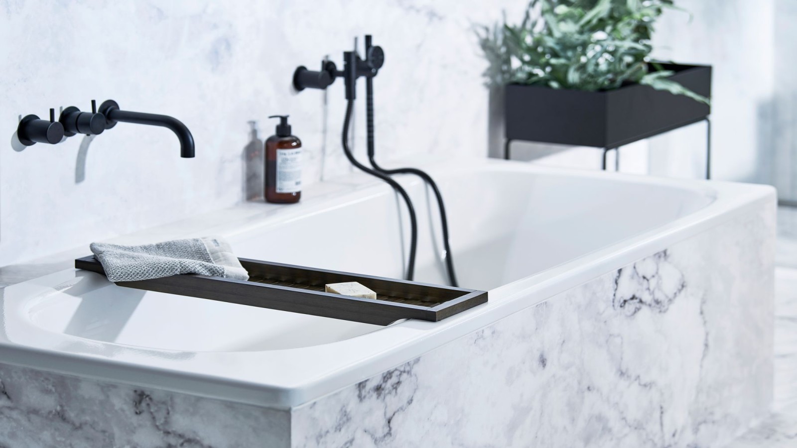 IDO Trevi -kylpyammeet IDO Trevi -kylpyammeet