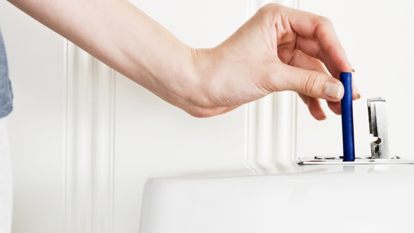 IDO Fresh -raikastinpuikot puhdistavat ja raikastavat wc-kulhoa IDO Fresh -raikastinpuikot puhdistavat ja raikastavat wc-kulhoa