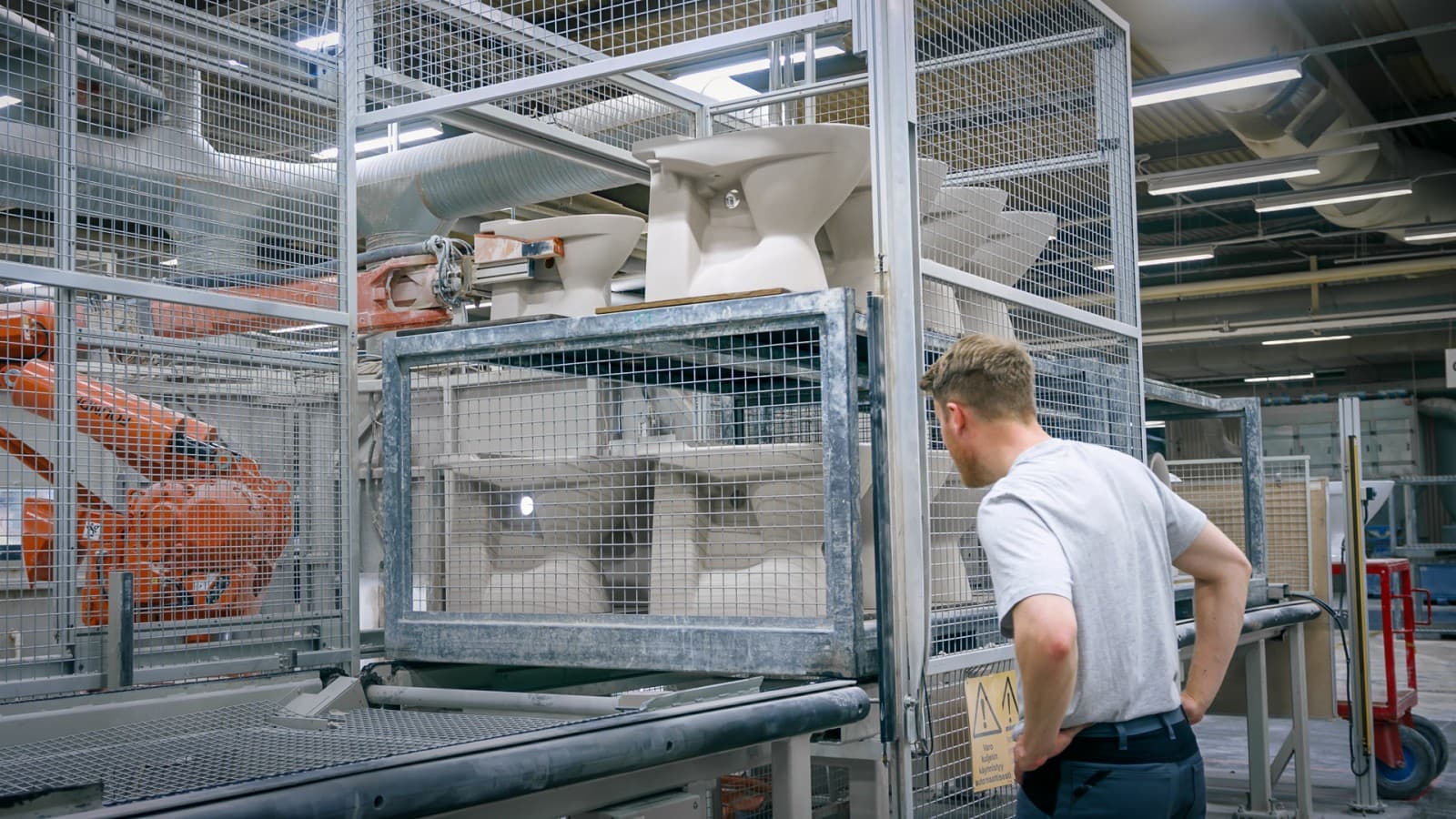 WC-istuimen valmistus WC-istuimen valmistus